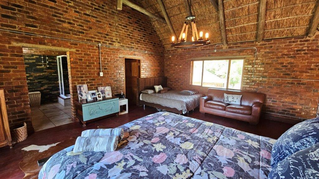 8 Bedroom Property for Sale in Skeerpoort North West